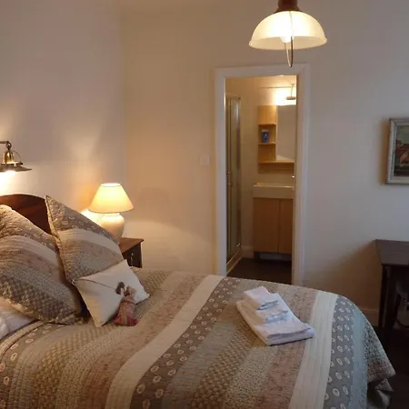 Le Logis Alexandra Bed & Breakfast 3*