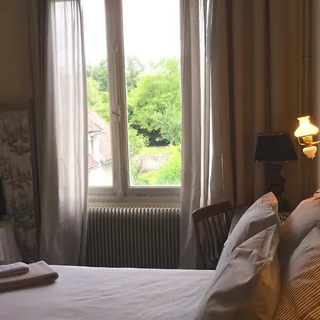 Le Logis Alexandra Bed & Breakfast 3*