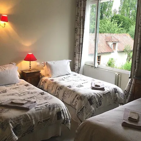 Le Logis Alexandra Bed & Breakfast La Trimouille