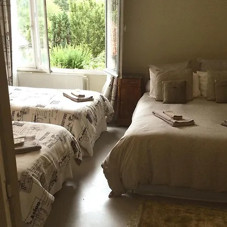 לינה וארוחת בוקר Le Logis Alexandra La Trimouille