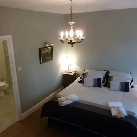 Bed & Breakfast Le Logis Alexandra 3*