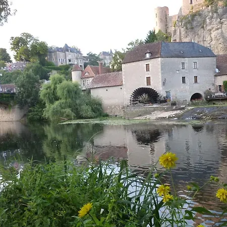 לינה וארוחת בוקר Le Logis Alexandra