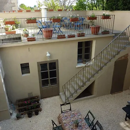 לינה וארוחת בוקר Le Logis Alexandra 4*