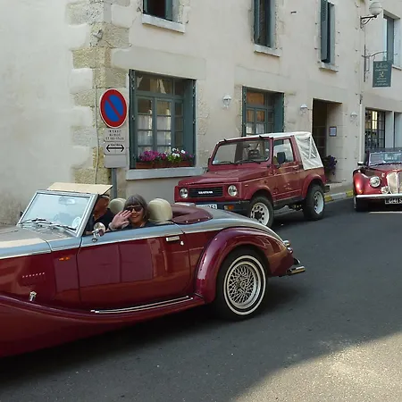 לינה וארוחת בוקר Le Logis Alexandra La Trimouille