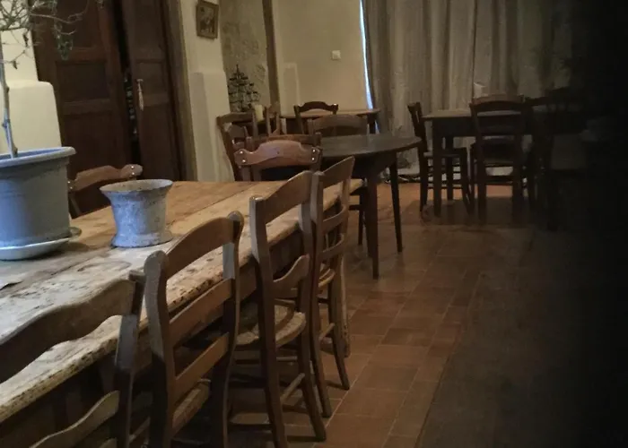 Le Logis Alexandra Bed & Breakfast