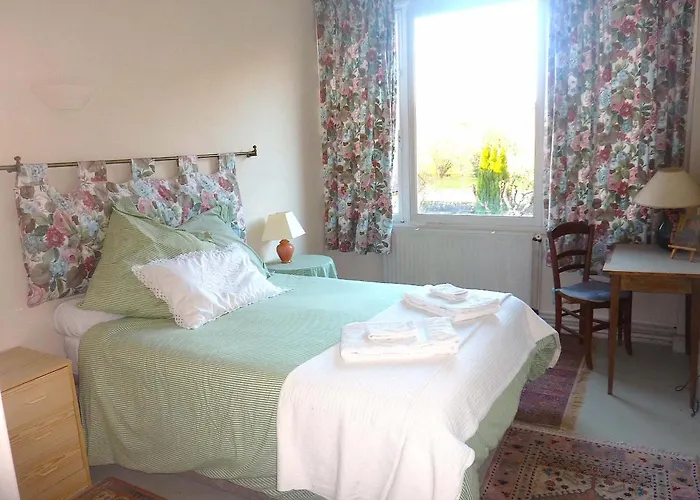 Le Logis Alexandra Bed & Breakfast
