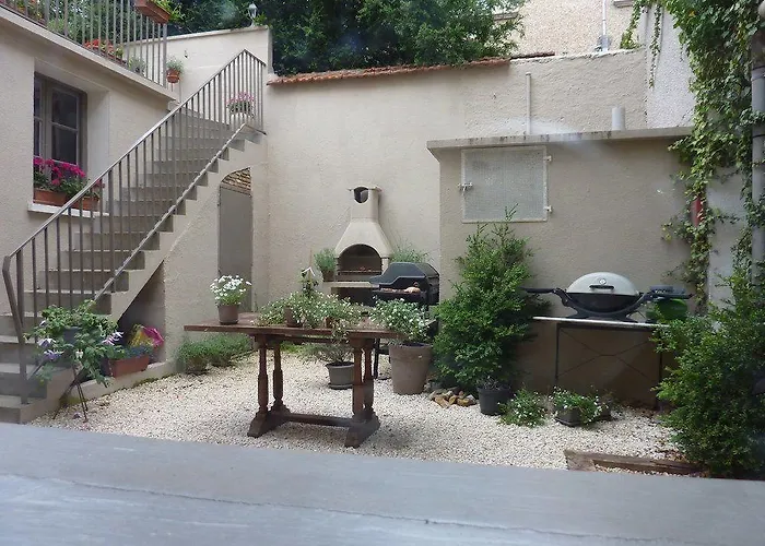 Bed & Breakfast Le Logis Alexandra 4*