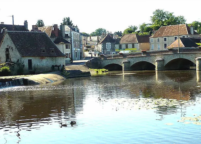 Le Logis Alexandra Bed & Breakfast 4*