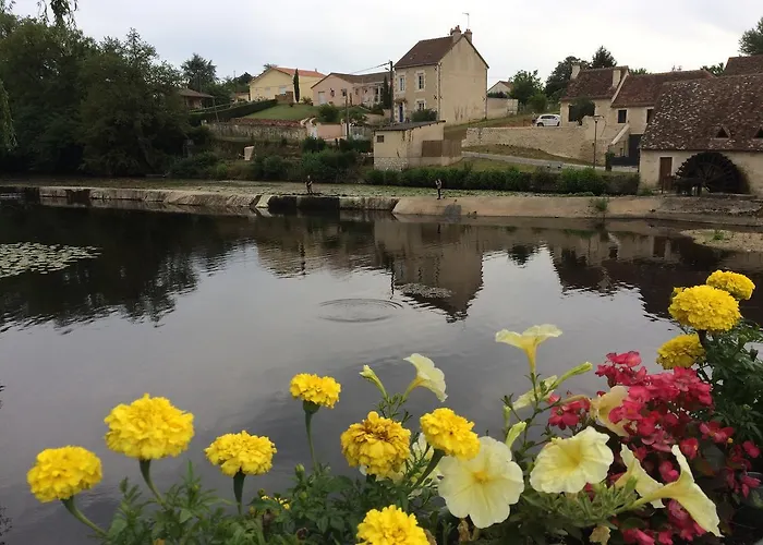 Le Logis Alexandra Bed & Breakfast La Trimouille